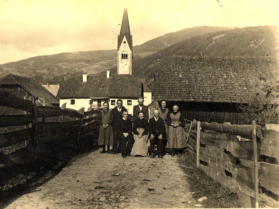 Wieland family - old portrait - Obermairhof in Valdaora