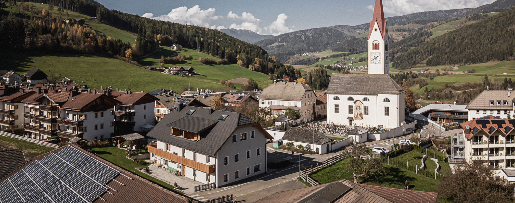 Obermairhof - view from above - horizontal format - Obermairhof in Valdaora