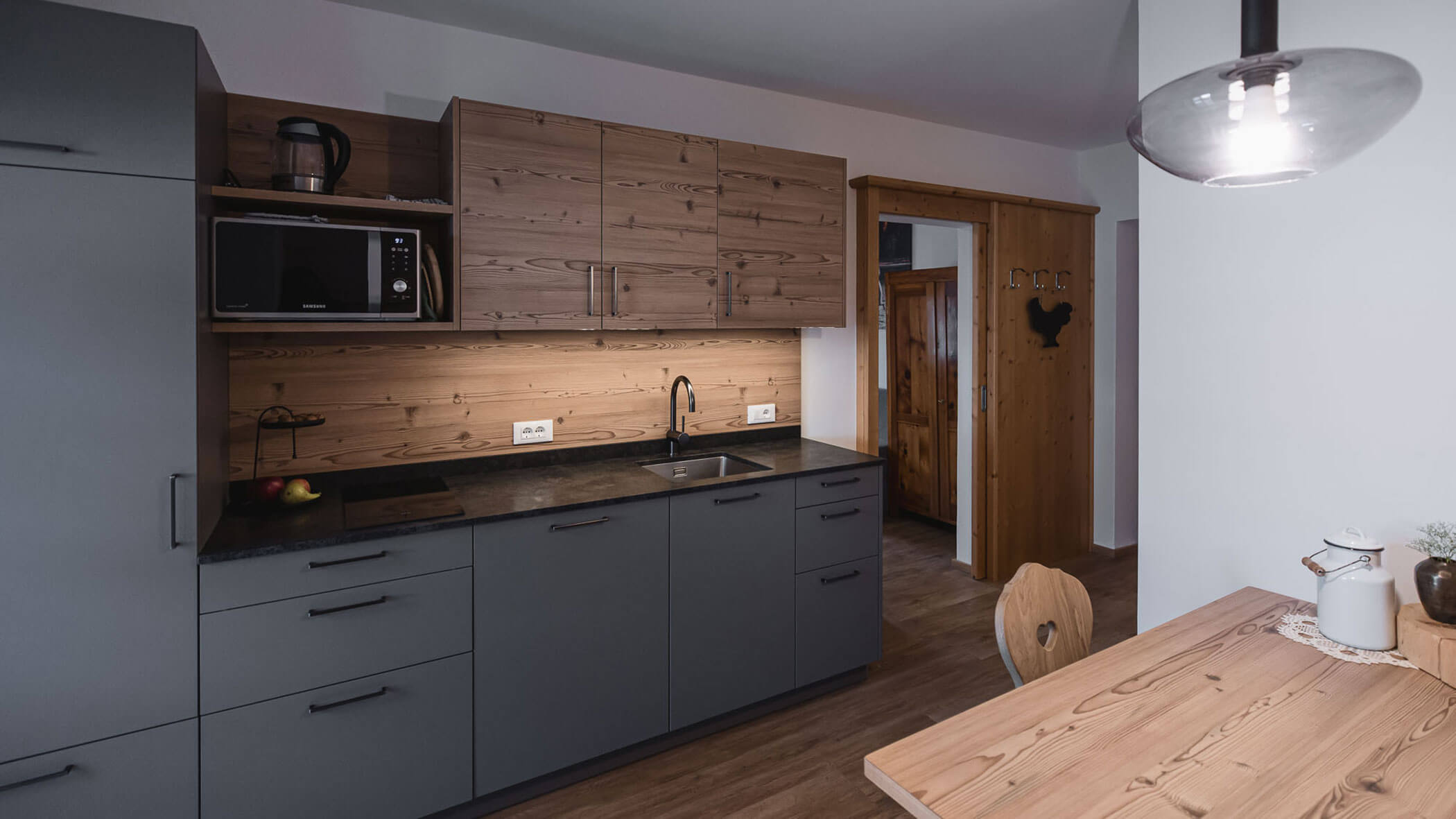 Holiday apartment - kitchenette - Obermairhof in Valdaora