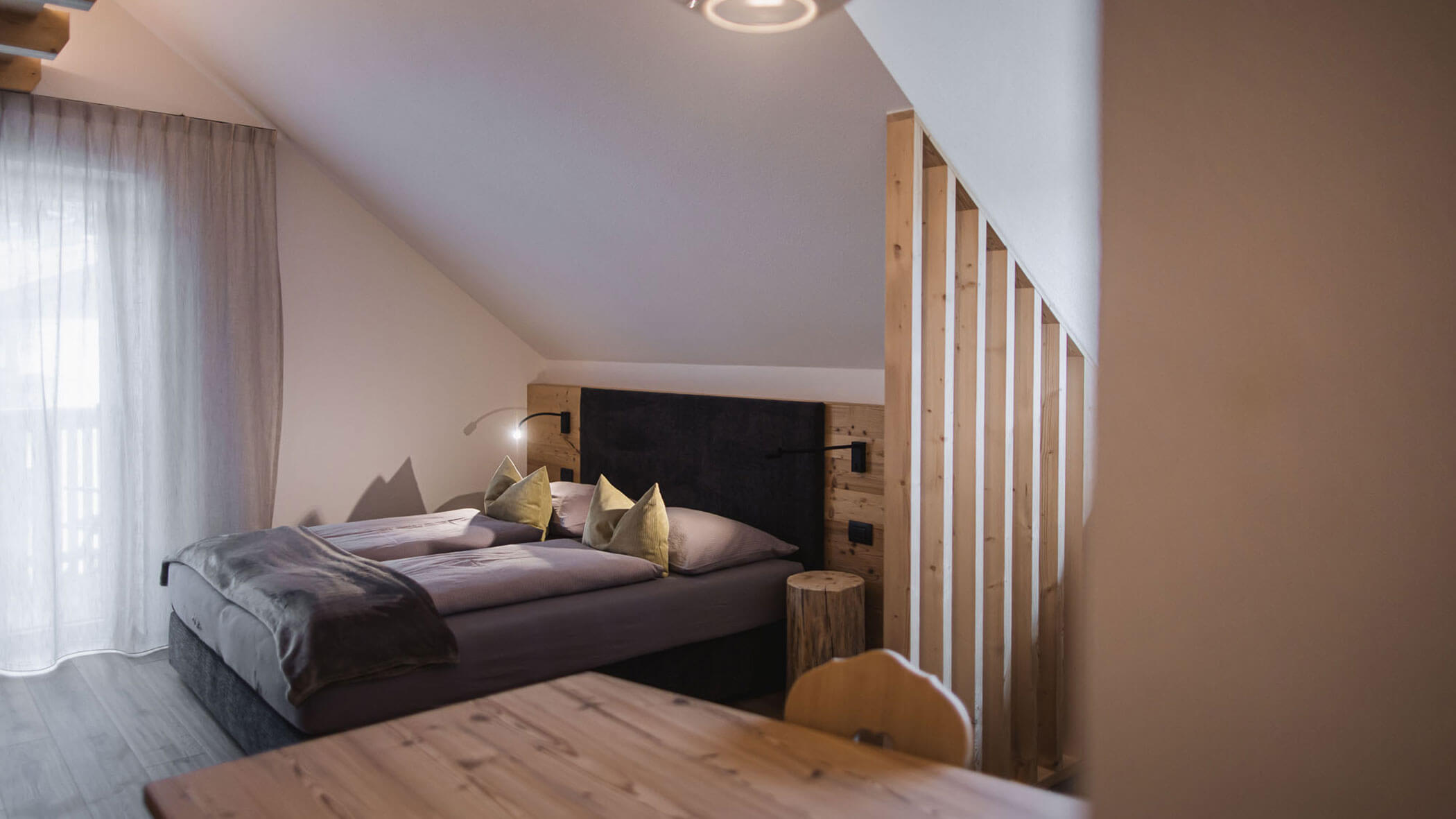 Holiday apartment - living area - Obermairhof in Valdaora