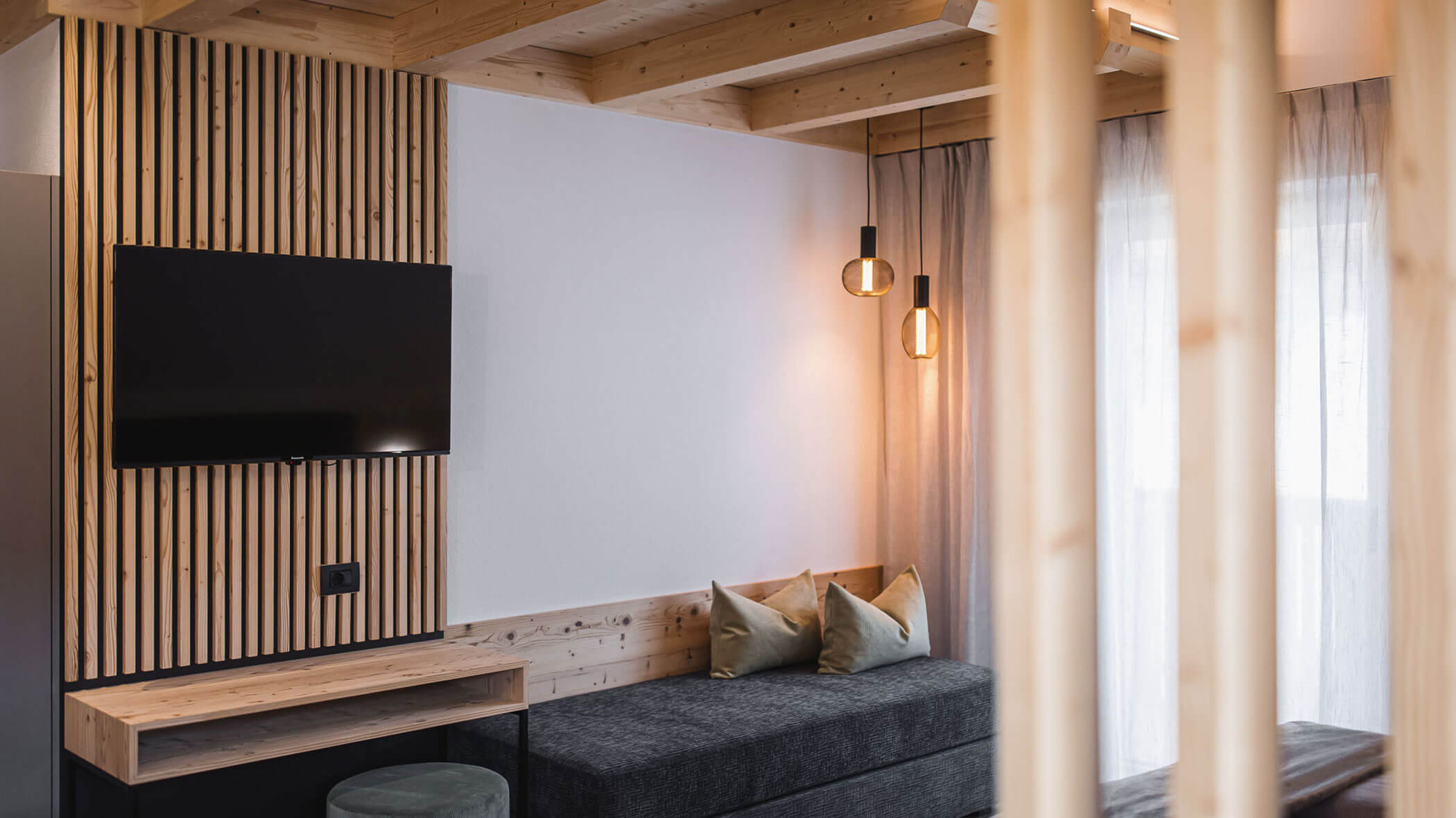 Holiday apartment - living room - Obermairhof in Valdaora